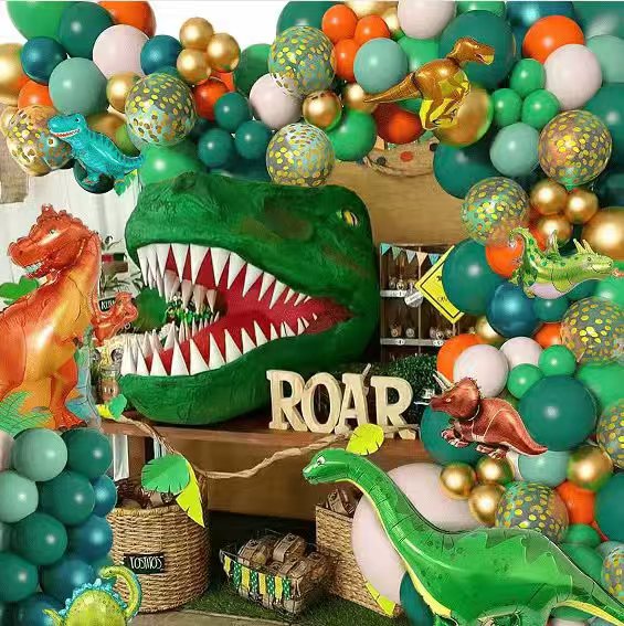 Ballons de fête avec animaux de la forêt