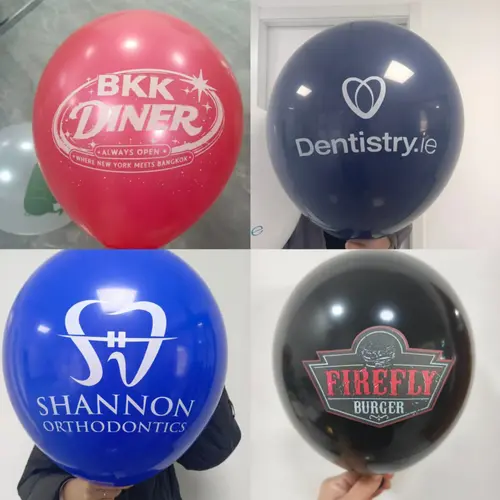 Ballons à logo multicolore