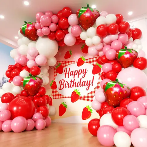 Guirlande de ballons sur le thème des fraises