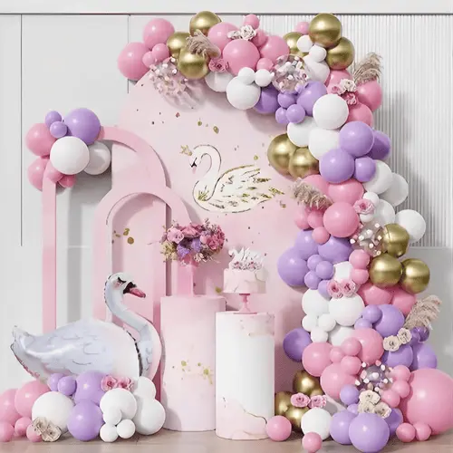 Arche de ballons de cygne